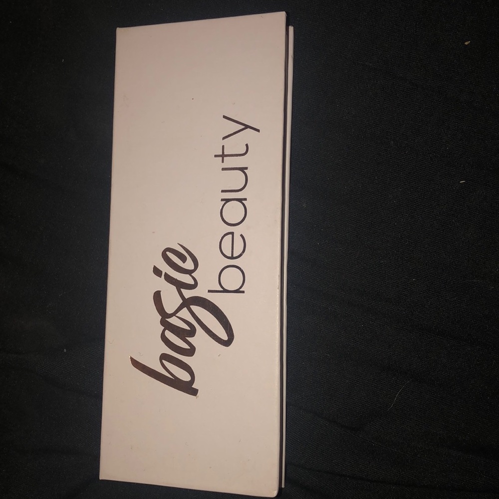Basis Beauty - Wet Glow